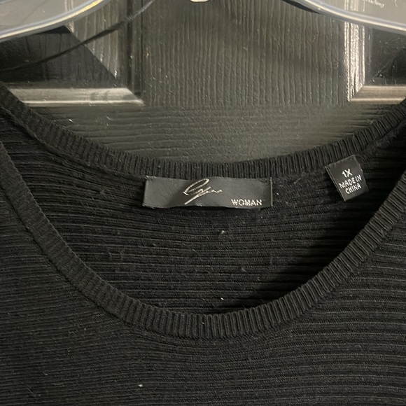 Sweater - Picture 2 of 3